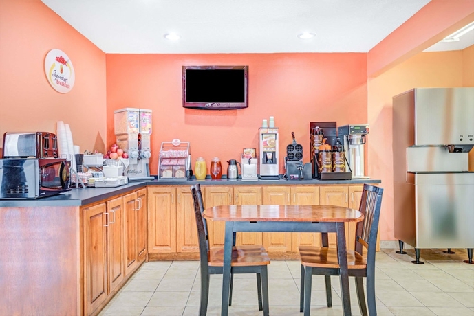 Imagen del bar/restaurante del Hotel Nation's Inn Of Wake County - Raleigh Crabtree. Foto 4
