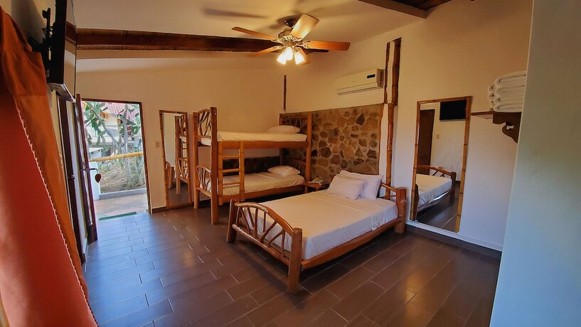 Imagen de la habitación del Hotel Nativa Bambu Ecolodge. Foto 11