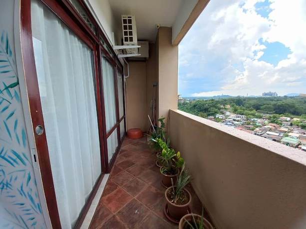Imagen de los exteriores del Hotel Natol Homestay-Riverbank Suites. Foto 10