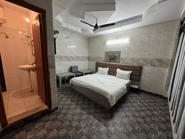 Imagen de la habitación del Hotel Natraj A Boutique. Foto 8