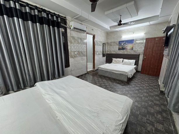 Imagen de la habitación del Hotel Natraj A Boutique. Foto 10