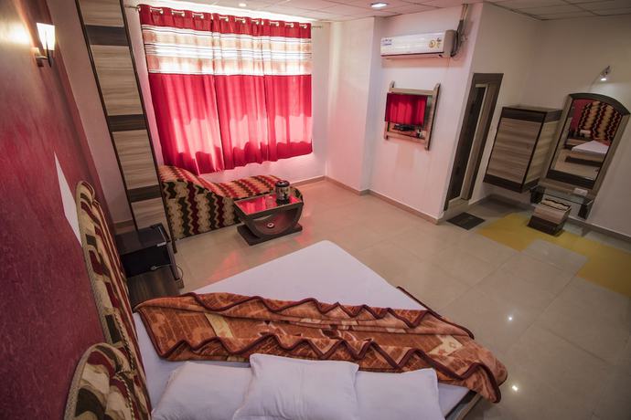 Imagen de la habitación del Hotel Natraj, Pachmarhi. Foto 5