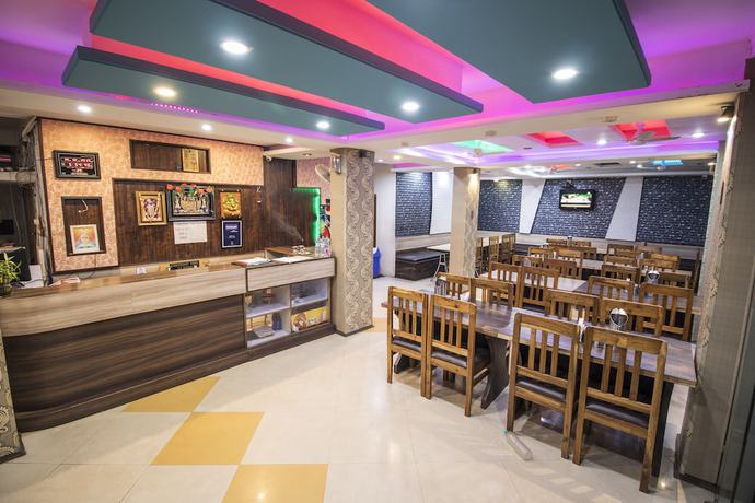 Imagen de los interiores del Hotel Natraj, Pachmarhi. Foto 20