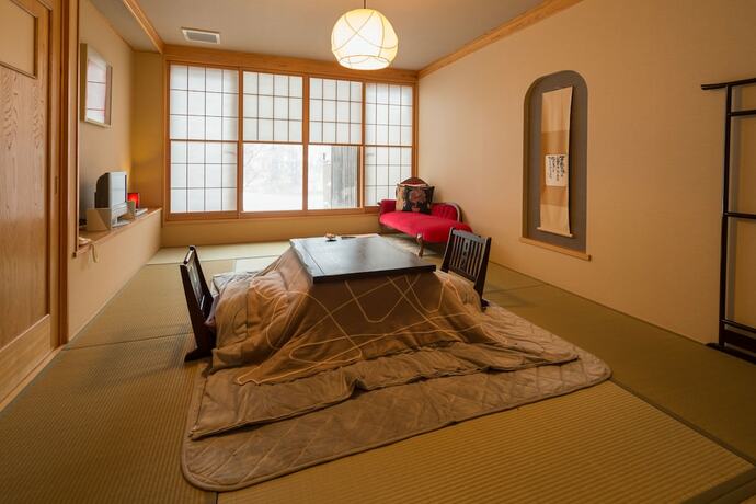 Imagen de la habitación del Hotel Natsuse Onsen Miyakowasure. Foto 12