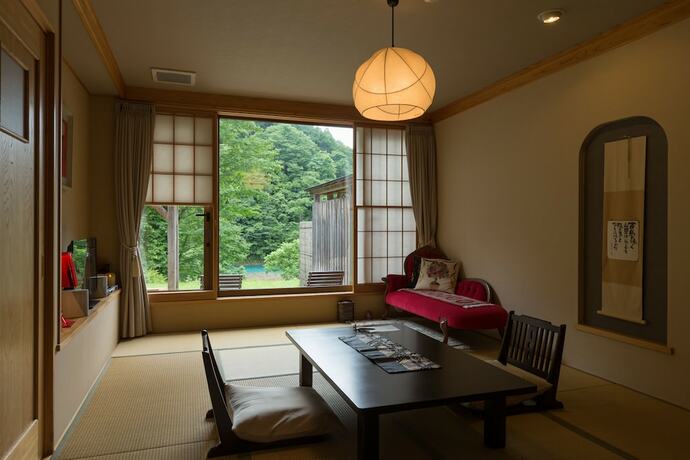 Imagen de la habitación del Hotel Natsuse Onsen Miyakowasure. Foto 15