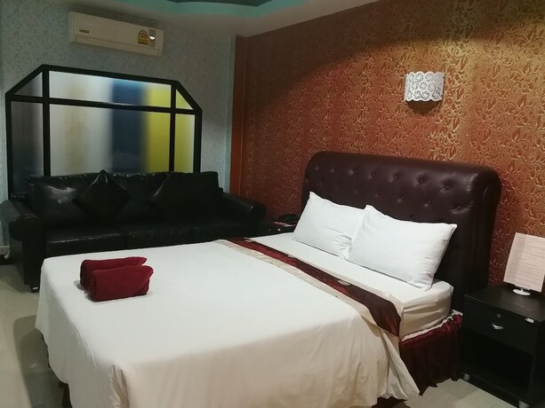 Imagen de la habitación del Hotel Nattawadee Resort. Foto 17