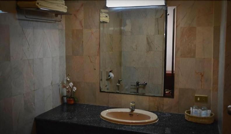Imagen de la habitación del Hotel Nattirat Grand. Foto 14