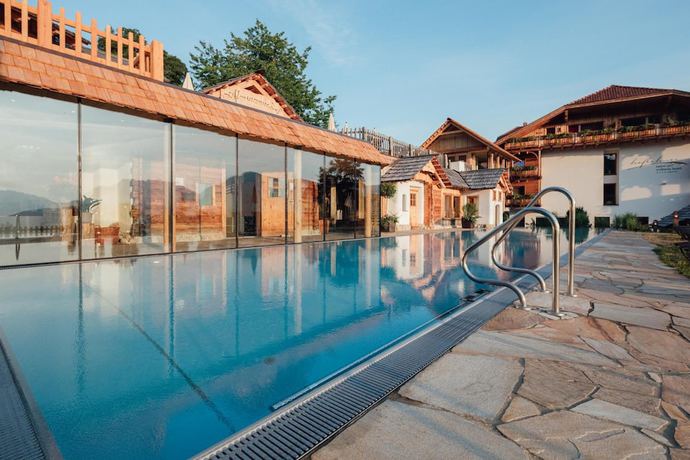 Imagen de la piscina del Hotel Natur And Wellnesshotel H&ouml;flehner. Foto 16