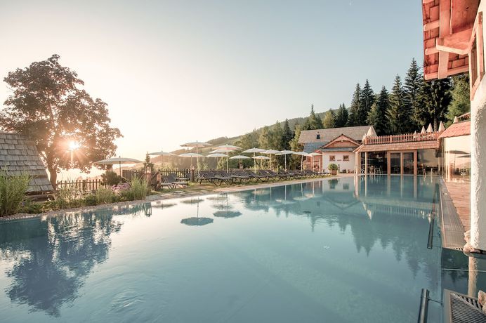 Imagen de la piscina del Hotel Natur And Wellnesshotel H&ouml;flehner. Foto 17