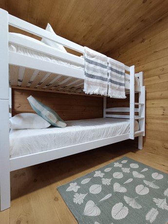 Imagen de la habitación del Hotel Natura Fun House and Camping. Foto 2