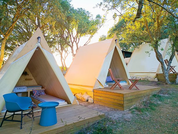 Imagen de la habitación del Hotel Natura Fun House and Camping. Foto 15