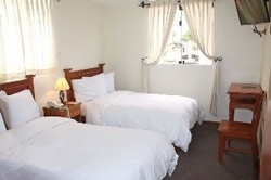 Imagen de la habitación del Hotel Natura Inn. Foto 4