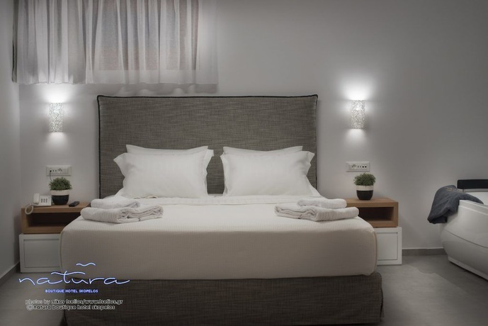 Imagen de la habitación del Hotel Natura Luxury Boutique Skopelos. Foto 15