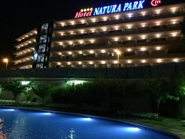 Imagen de los exteriores del Hotel Natura Park. Foto 12