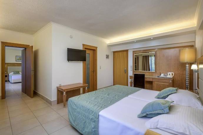Imagen de la habitación del Hotel Natura Park Village and Spa. Foto 5