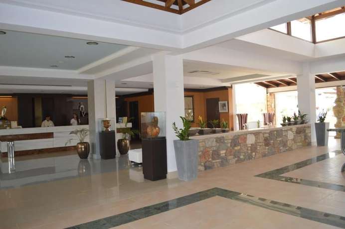 Imagen de los interiores del Hotel Natura Park Village and Spa. Foto 18