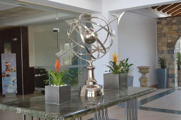 Imagen de los interiores del Hotel Natura Park Village and Spa. Foto 19