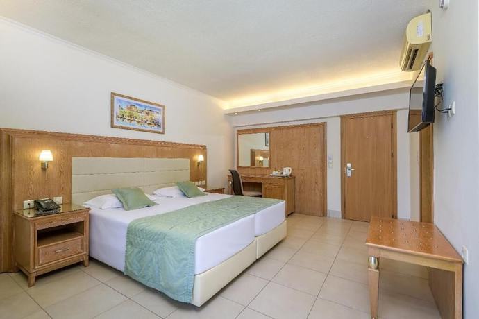 Imagen de la habitación del Hotel Natura Park Village and Spa. Foto 8
