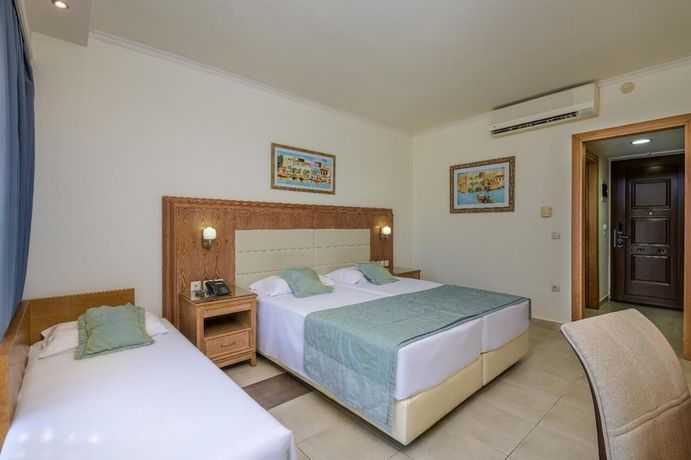 Imagen de la habitación del Hotel Natura Park Village and Spa. Foto 11