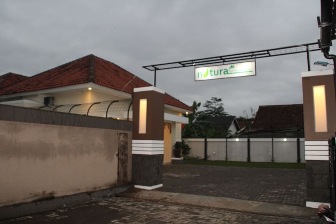 Imagen general del Hotel Natura Rumah Singgah Guest House. Foto 7