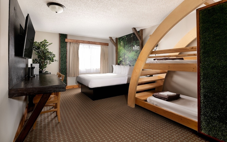 Imagen de la habitación del Hotel Natura Treescape Resort. Foto 10