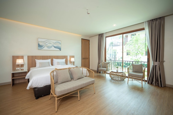 Imagen de la habitación del Hotel Natural Beach Resort. Foto 3
