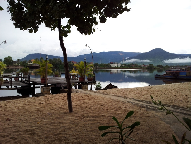 Imagen de los exteriores del Hotel Natural Bungalows Restaurant and Bar. Foto 6