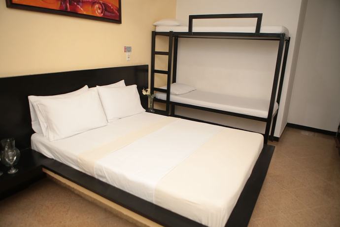 Imagen de la habitación del Hotel Natural. Foto 7