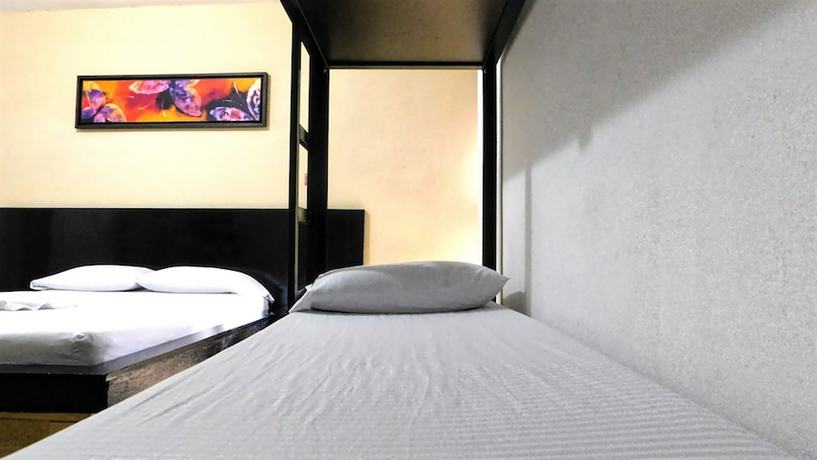 Imagen de la habitación del Hotel Natural. Foto 15