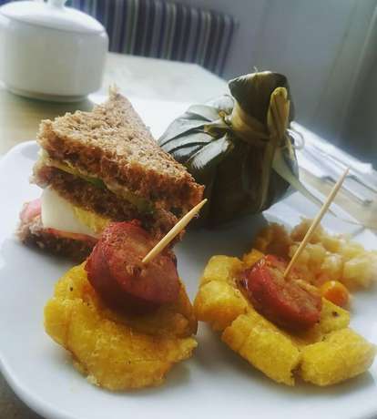 Imagen del bar/restaurante del Hotel Natural Green Lounge. Foto 5