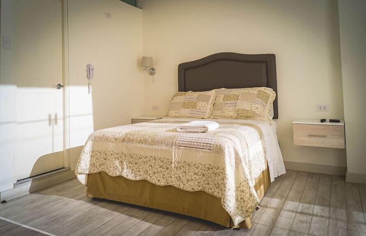 Imagen de la habitación del Hotel Natural Green Lounge. Foto 16