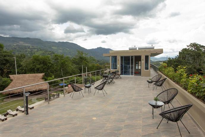 Imagen de los interiores del Hotel Natural Hill's by HandR. Foto 7