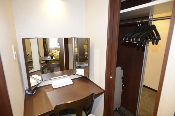 Imagen de la habitación del Hotel Natural Hot Spring Midosuji. Foto 8