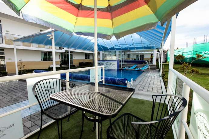 Imagen de la piscina del Hotel Natural Suites- cerca de Africam Safari Valsequillo Puebla. Foto 18