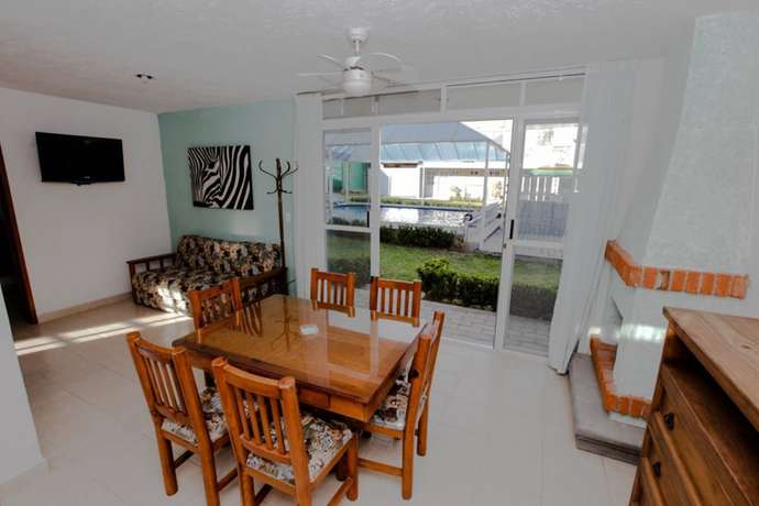 Imagen de la habitación del Hotel Natural Suites- cerca de Africam Safari Valsequillo Puebla. Foto 14