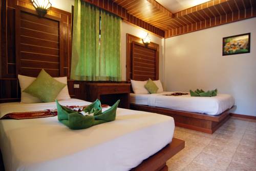 Imagen de la habitación del Hotel Nature Beach Resort, Koh Lanta. Foto 9