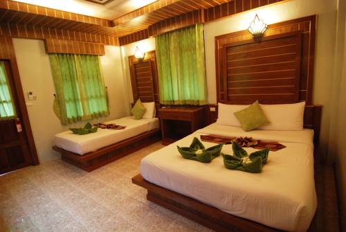 Imagen de la habitación del Hotel Nature Beach Resort, Koh Lanta. Foto 10