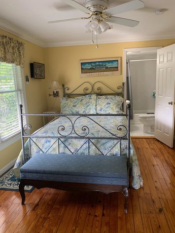 Imagen de la habitación del Hotel Nature Coast Inn and Cottages. Foto 4