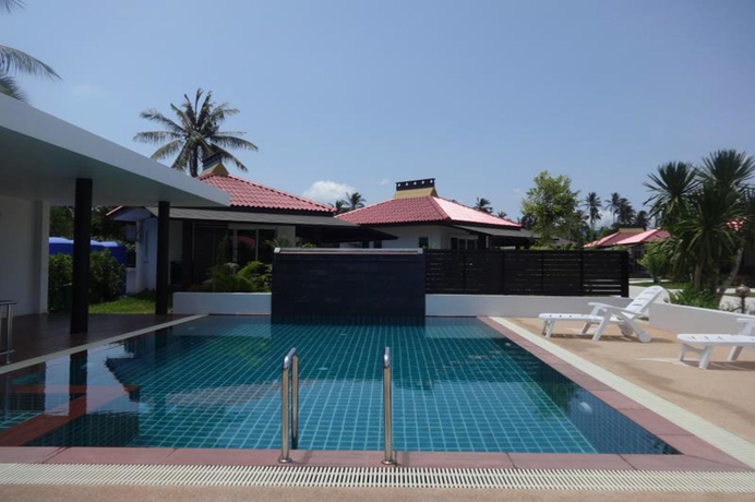 Imagen de la piscina del Hotel Nature Line Resort Khanom. Foto 13