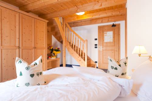 Imagen de la habitación del Hotel Nature Wellness Renato. Foto 11