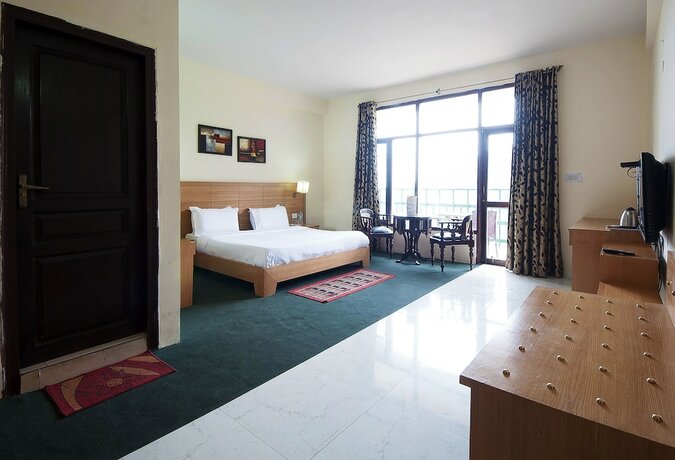 Imagen de la habitación del Hotel NatureRaga Fernhill Resort. Foto 19