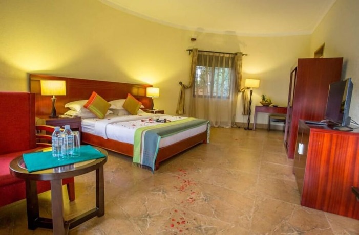 Imagen general del Hotel Nature's Green Beach Resort. Foto 14