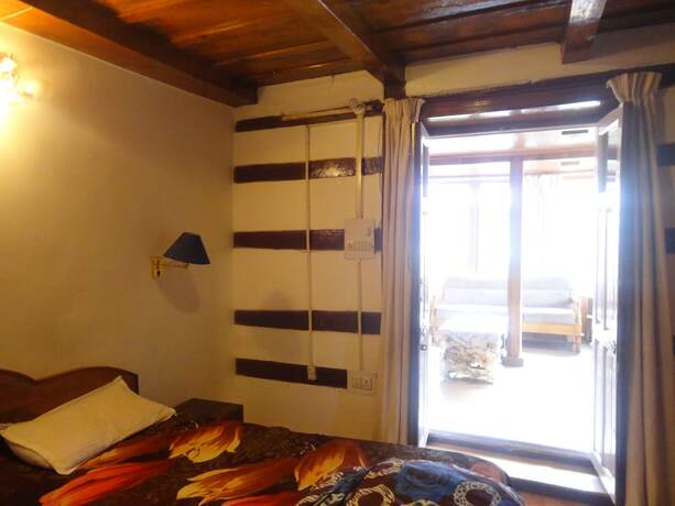 Imagen general del Hotel Natures Lap Resort Jibhi. Foto 6