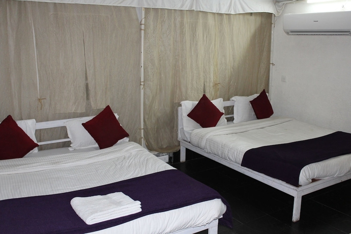 Imagen de la habitación del Hotel Nature\'s Valley Resort. Foto 15