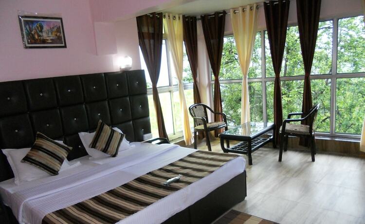 Imagen de la habitación del Hotel Nature's Valley Resort Kausani. Foto 9