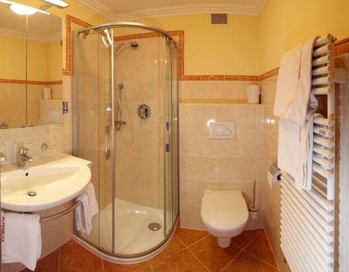 Imagen de la habitación del Hotel Naturhotel Alpenblick. Foto 3