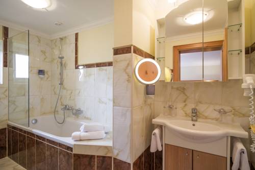 Imagen de la habitación del Hotel Naturhotel Alpenblick. Foto 6