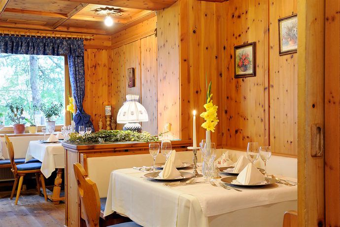 Imagen de la habitación del Hotel Naturhotel Alpenrose. Foto 3