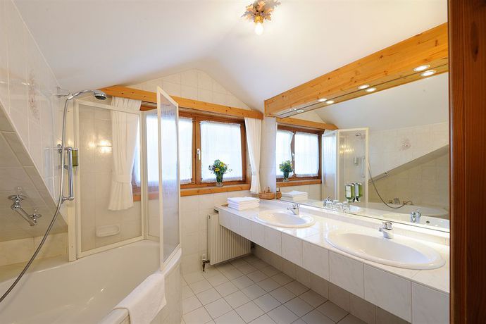 Imagen de los interiores del Hotel Naturhotel Alpenrose. Foto 14