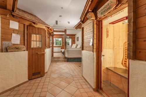 Imagen de la habitación del Hotel Naturhotel L&auml;rchenhof, Ramsau am Dachstein. Foto 18